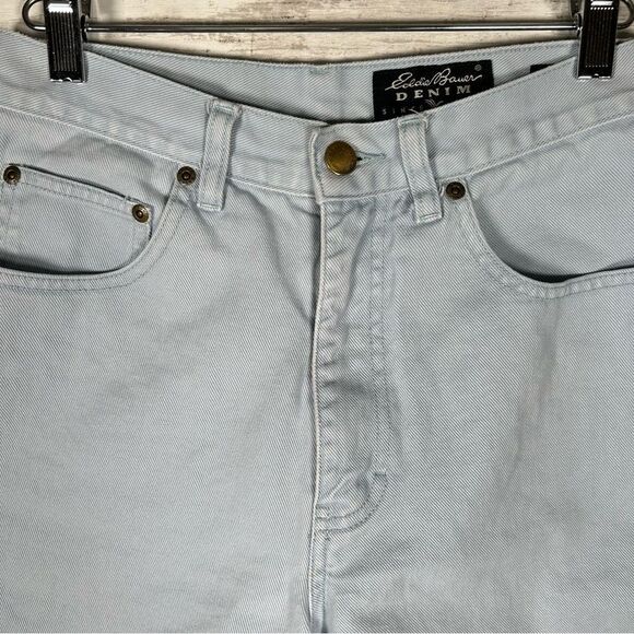 Eddie Bauer Denim Mom Shorts Light Blue 100% Cotton Loose Fit Sz 8 - Picture 2 of 4